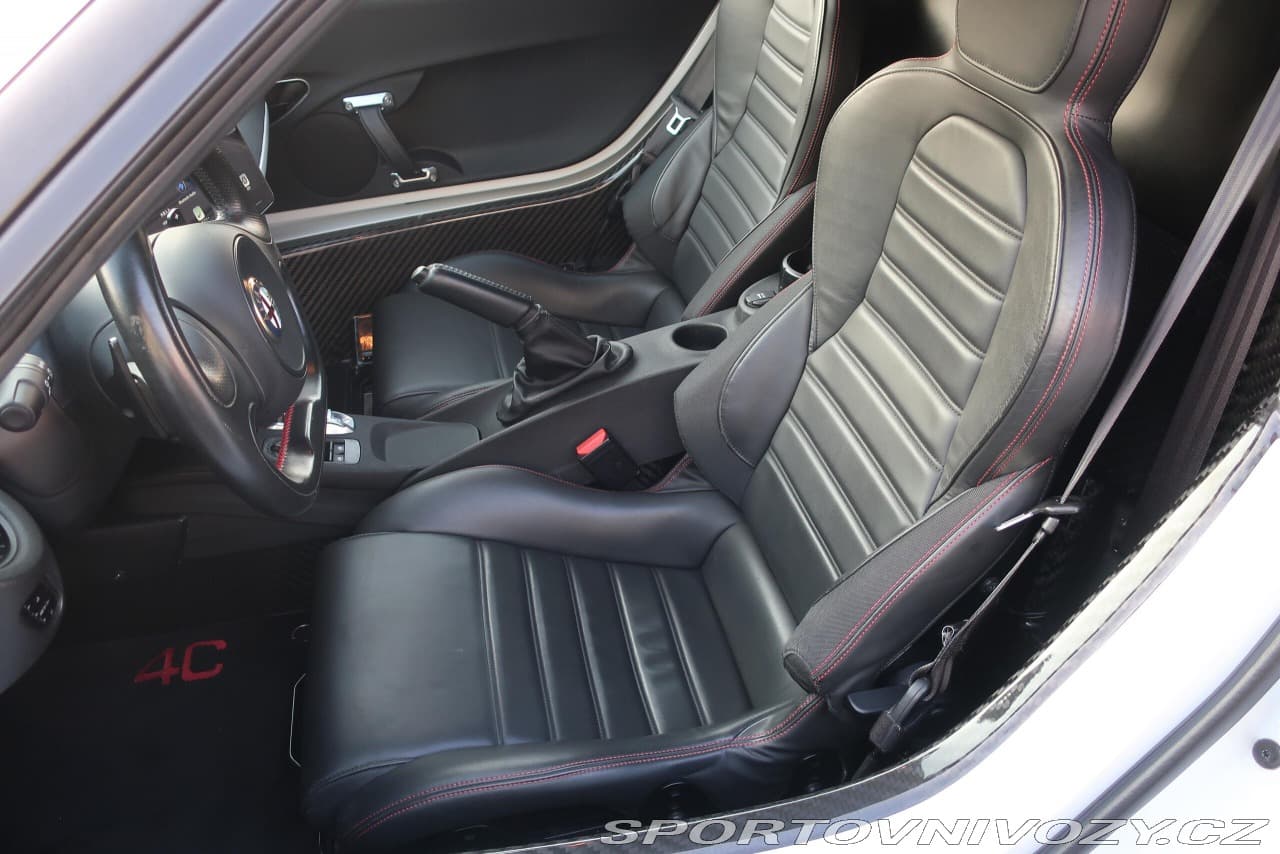 2015 Alfa Romeo 4c - 6