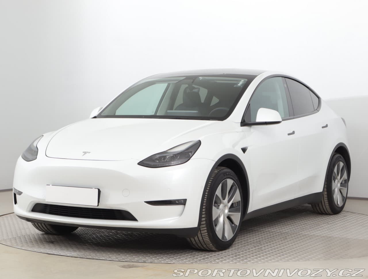 2022 Tesla Model Y - 2
