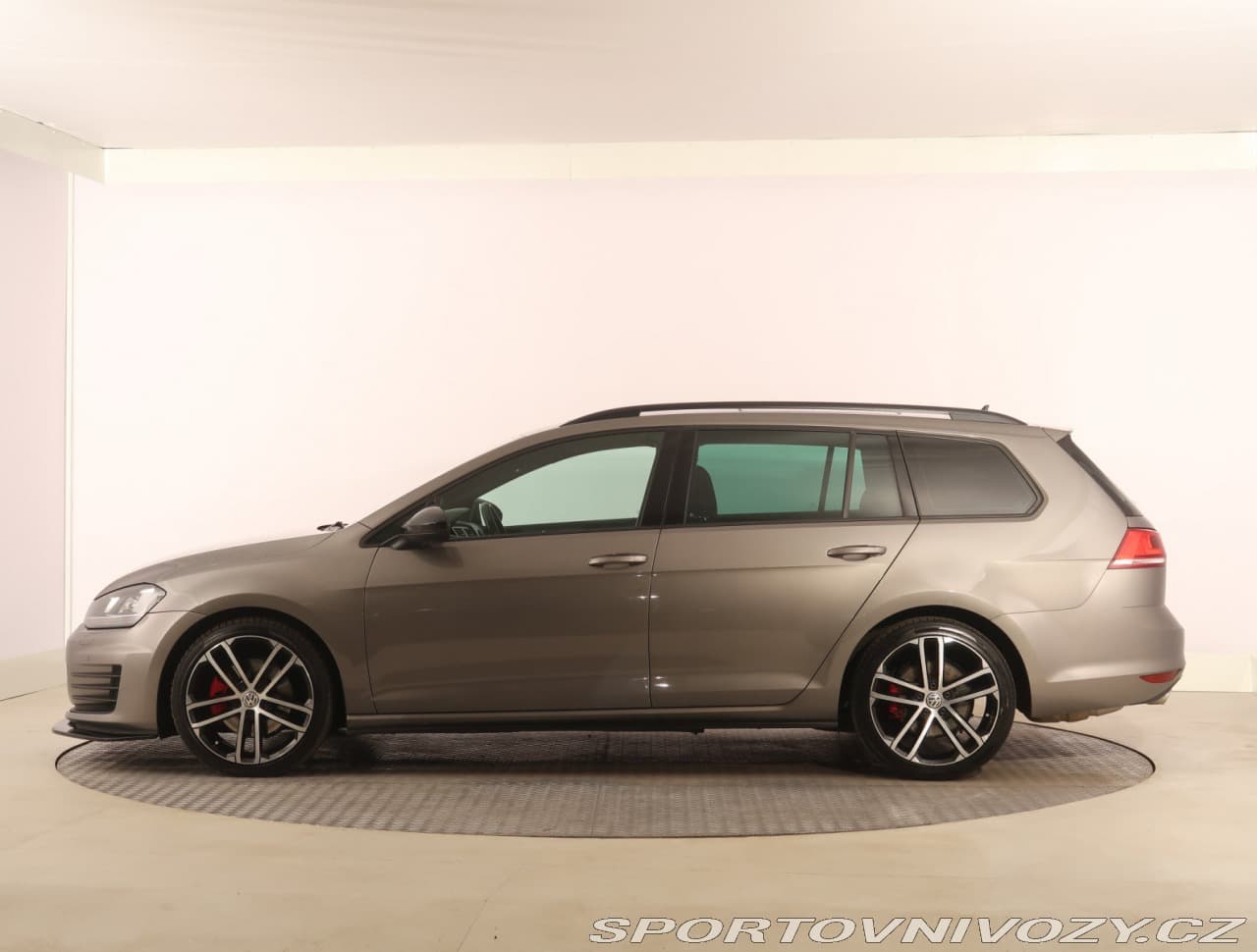 2016 Volkswagen Golf - 3