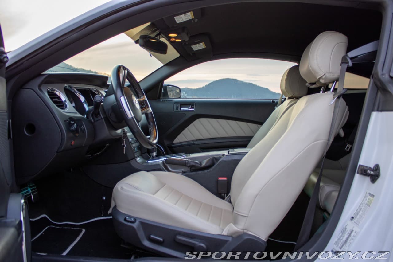 2014 Ford Mustang - 20