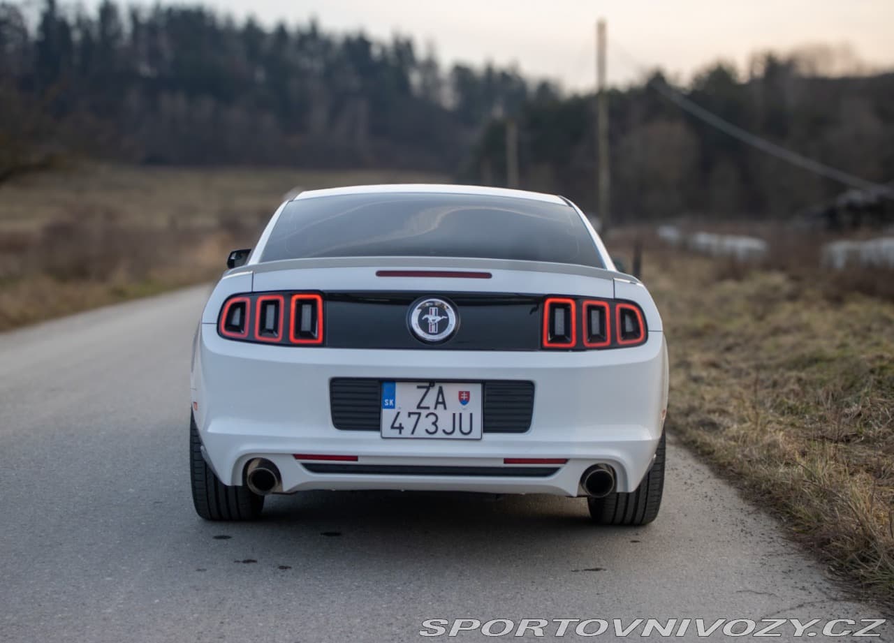 2014 Ford Mustang - 8
