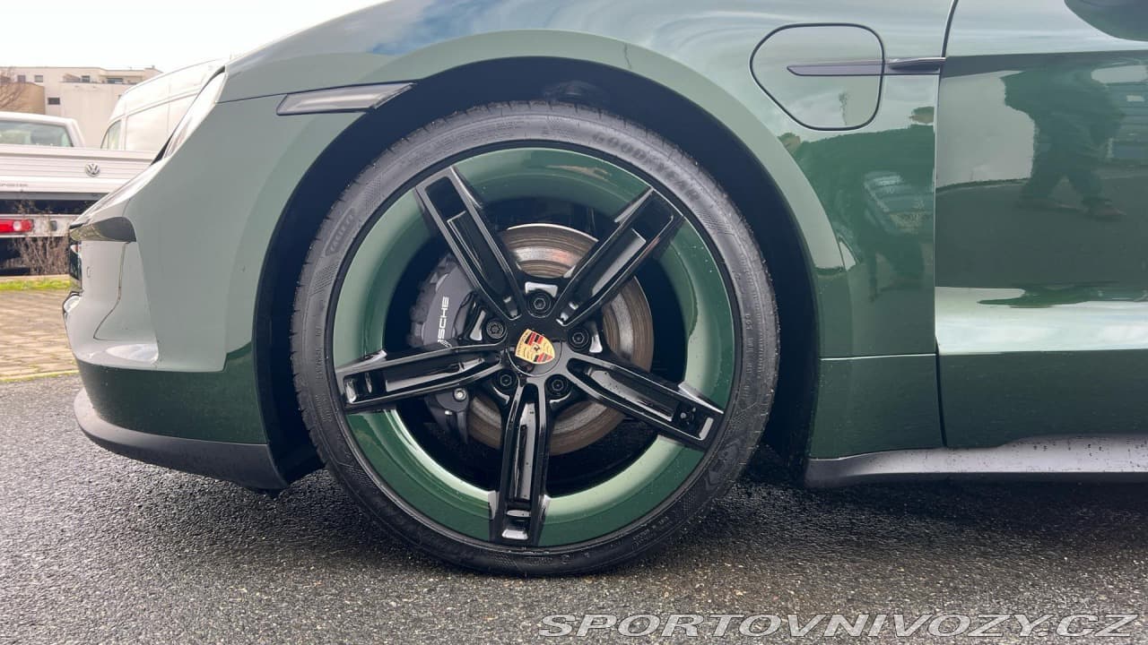 2024 Porsche Taycan - 25