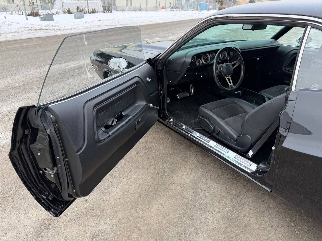 1970 Dodge Challenger - 11