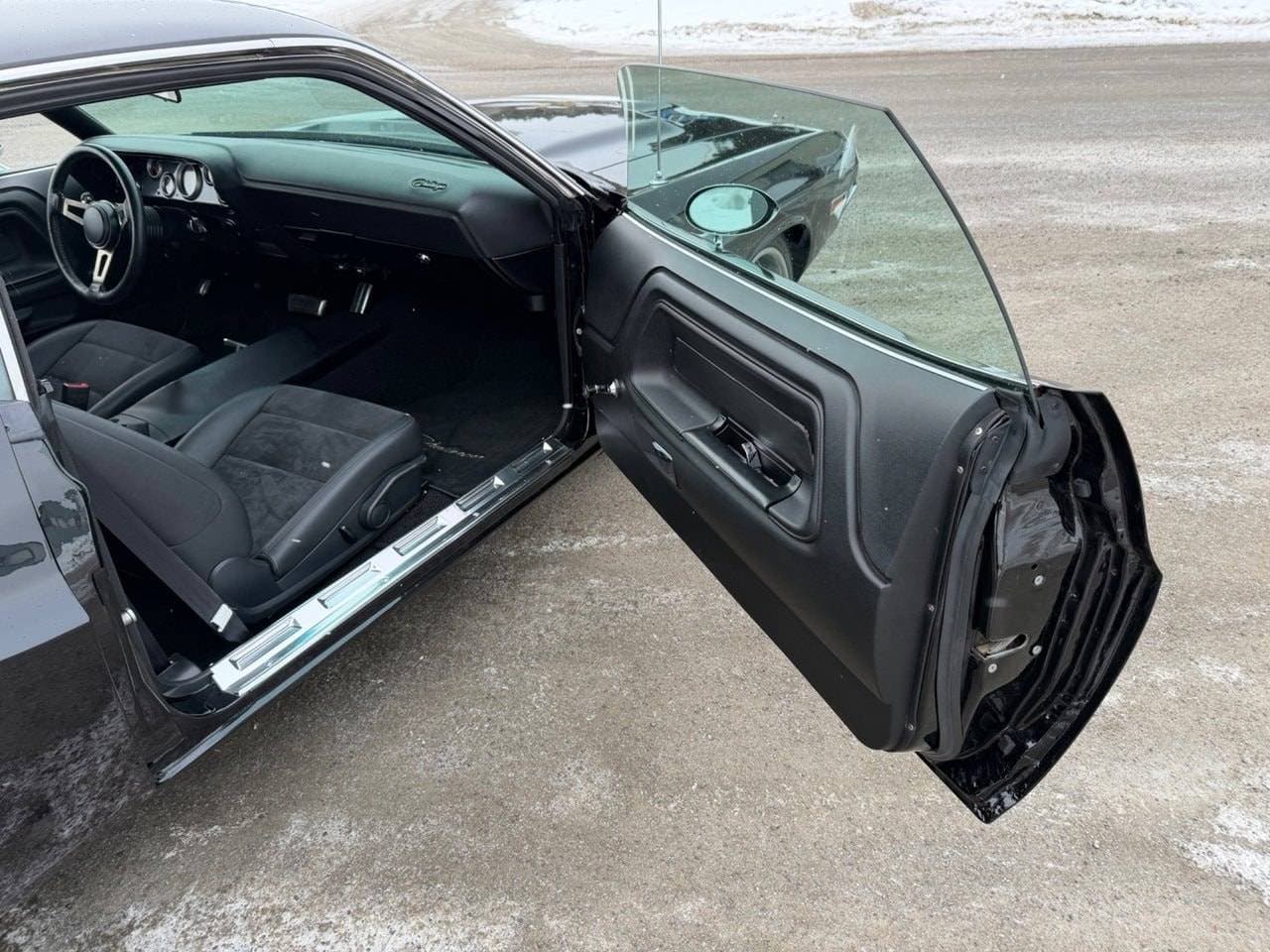 1970 Dodge Challenger - 12