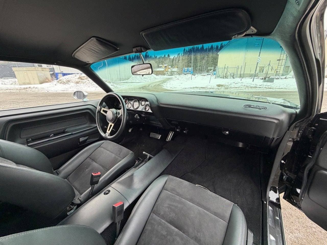 1970 Dodge Challenger - 15