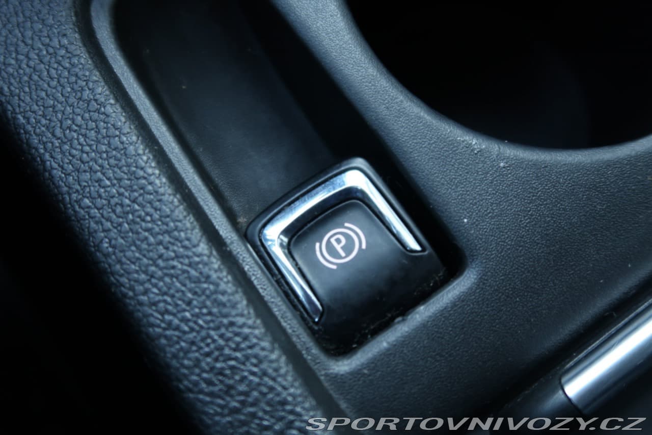 2012 Opel Astra - 17