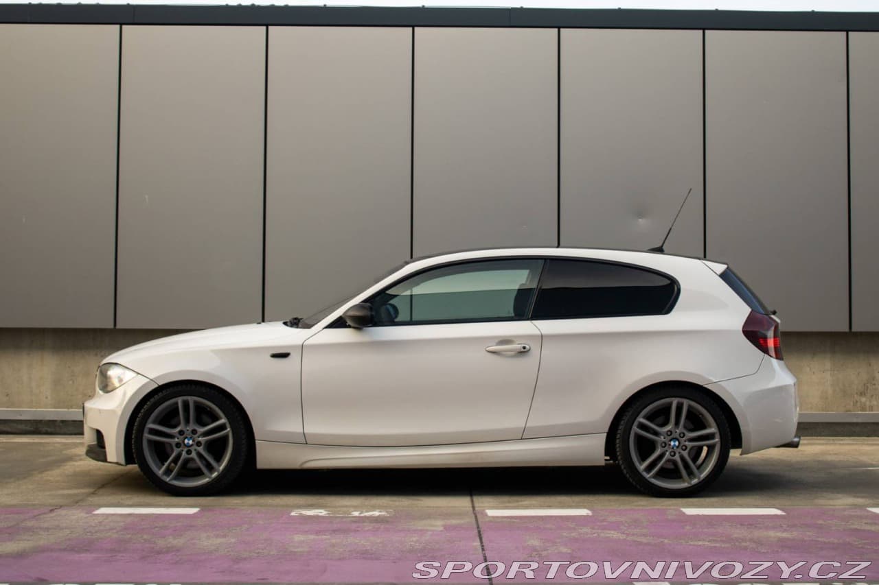 2009 BMW 1-SERIES - 3