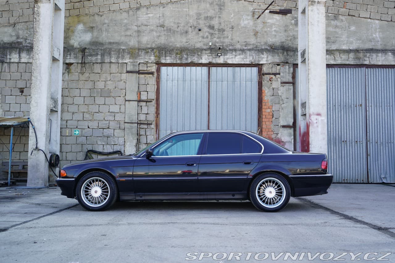 1996 BMW 7-Series - 15