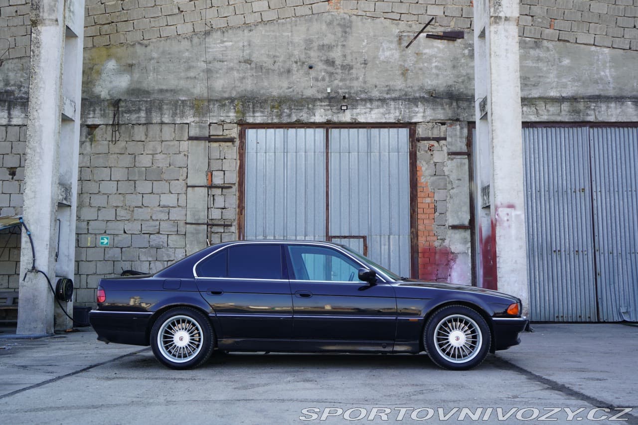 1996 BMW 7-Series - 16