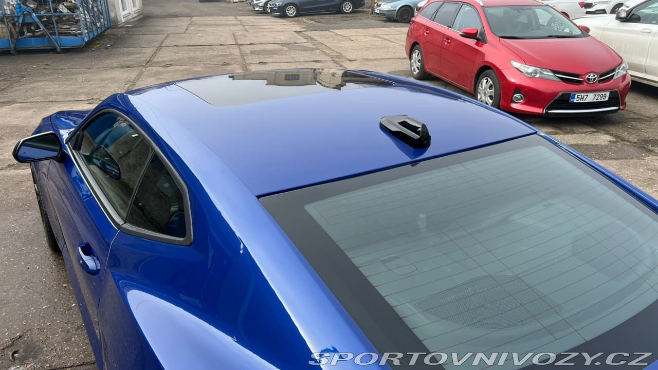 2020 Chevrolet Camaro - 25