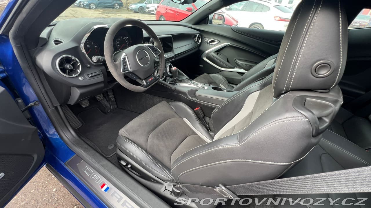 2020 Chevrolet Camaro - 37