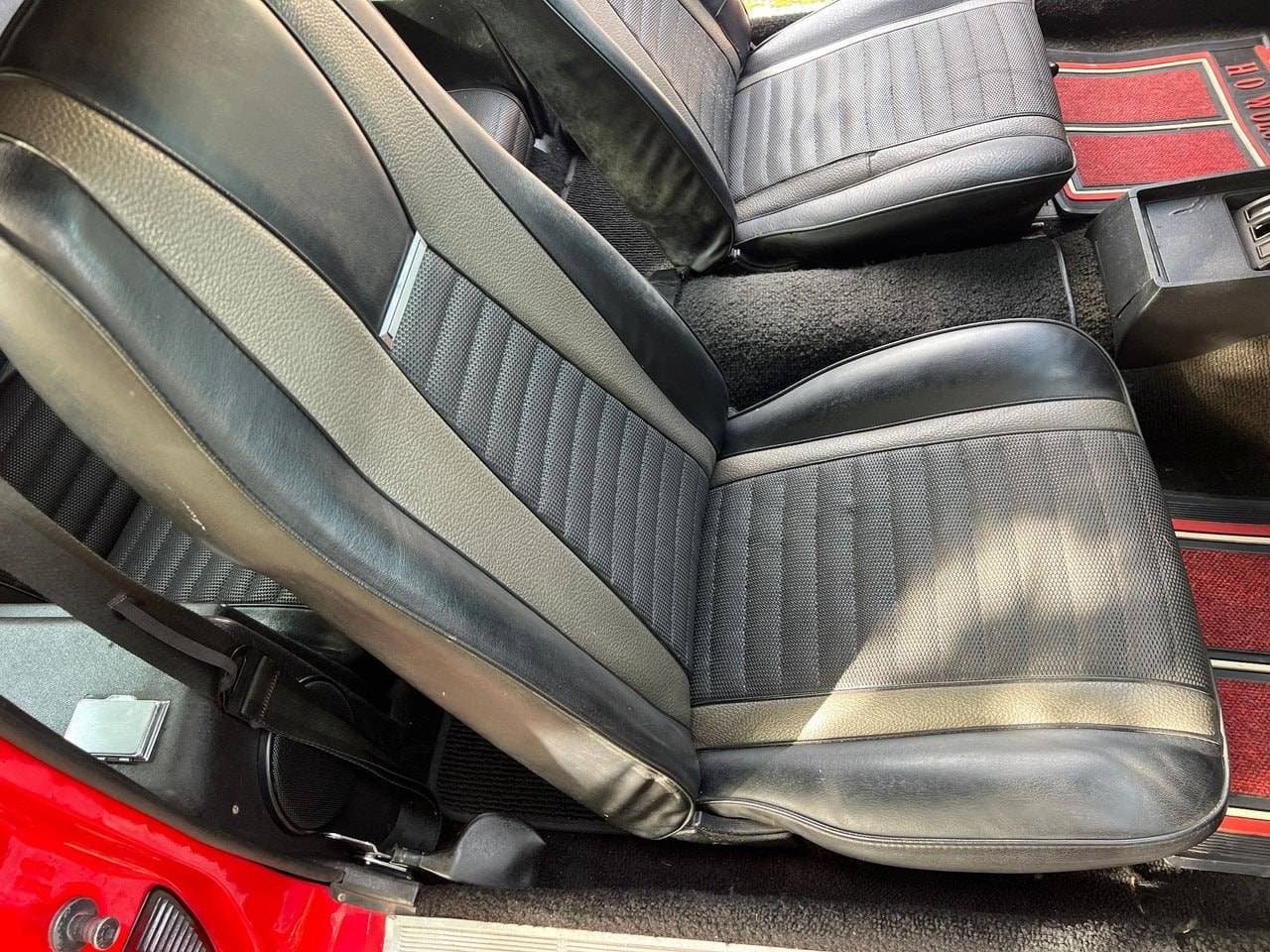 1972 Ford Mustang - 18