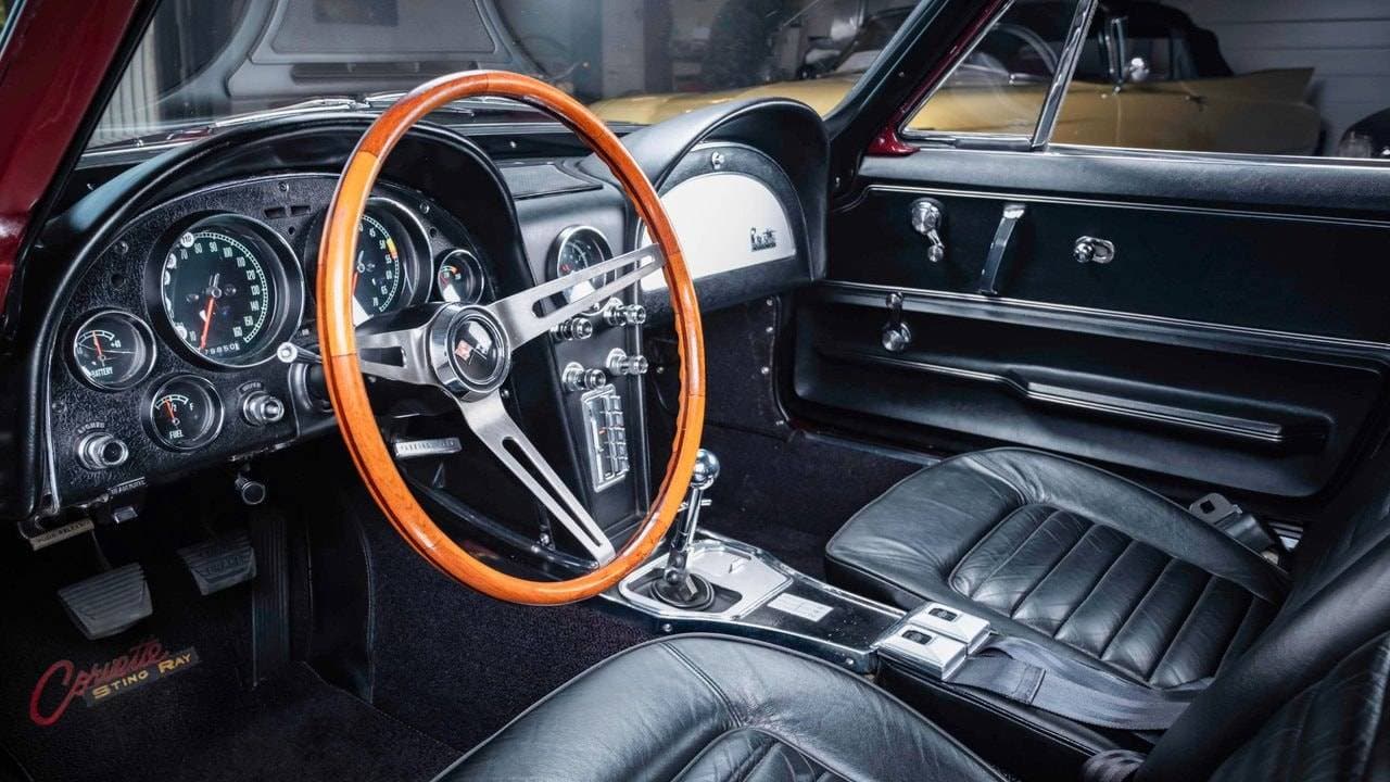 1966 Chevrolet Corvette - 10