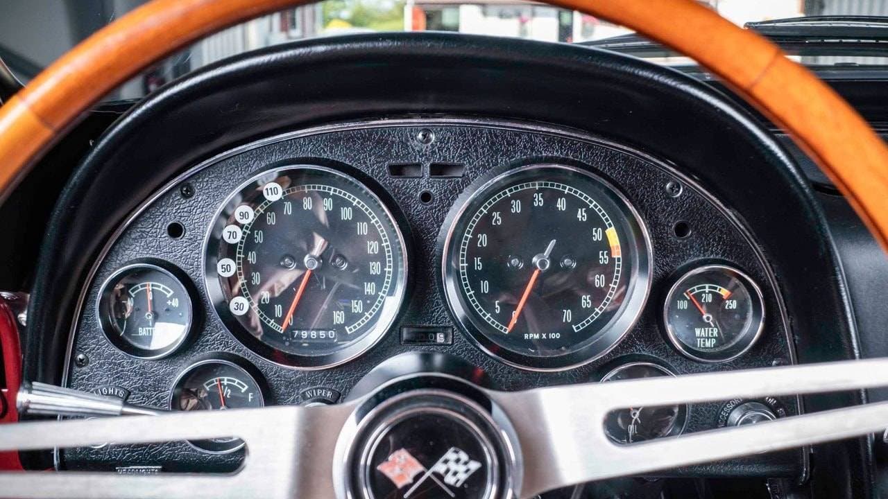 1966 Chevrolet Corvette - 11