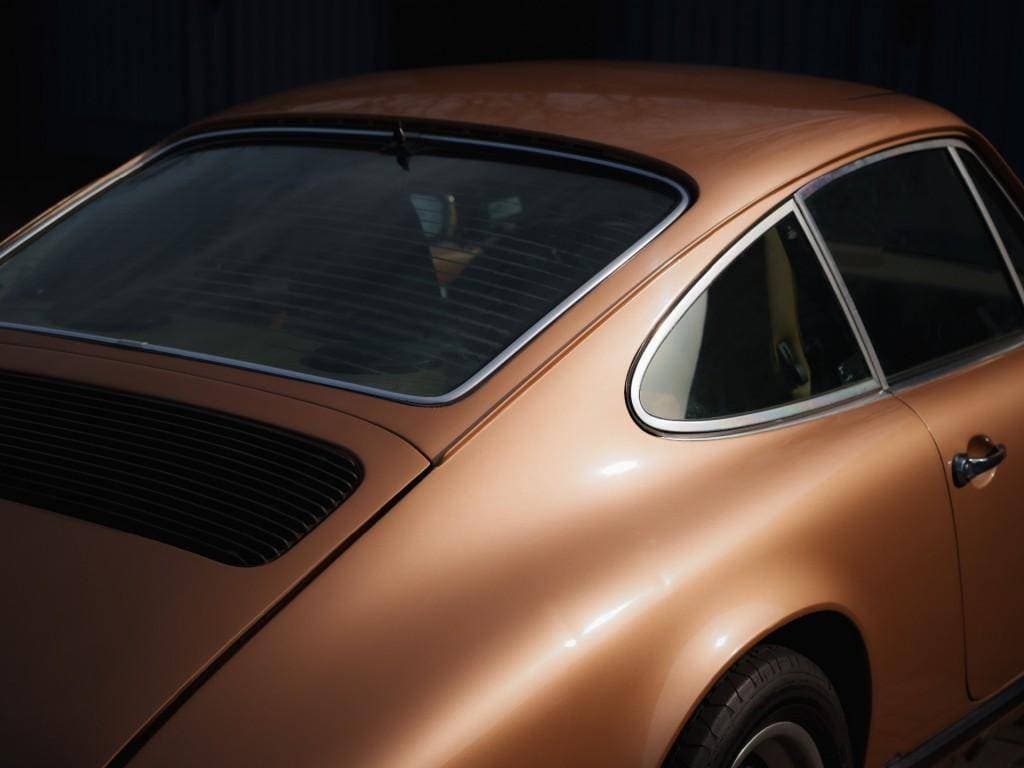 1976 Porsche 911 - 11