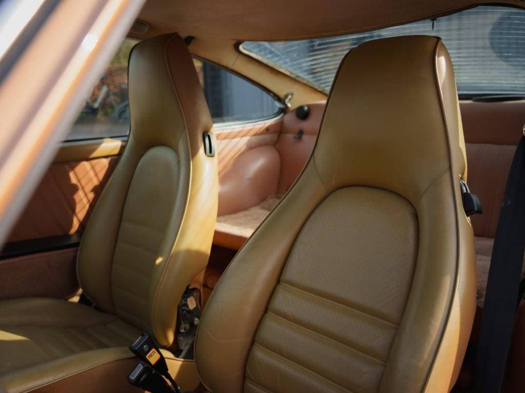 1976 Porsche 911 - 16