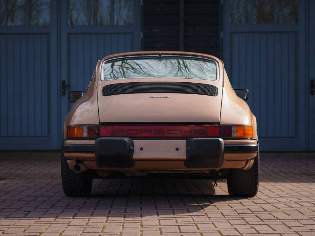 1976 Porsche 911 - 8