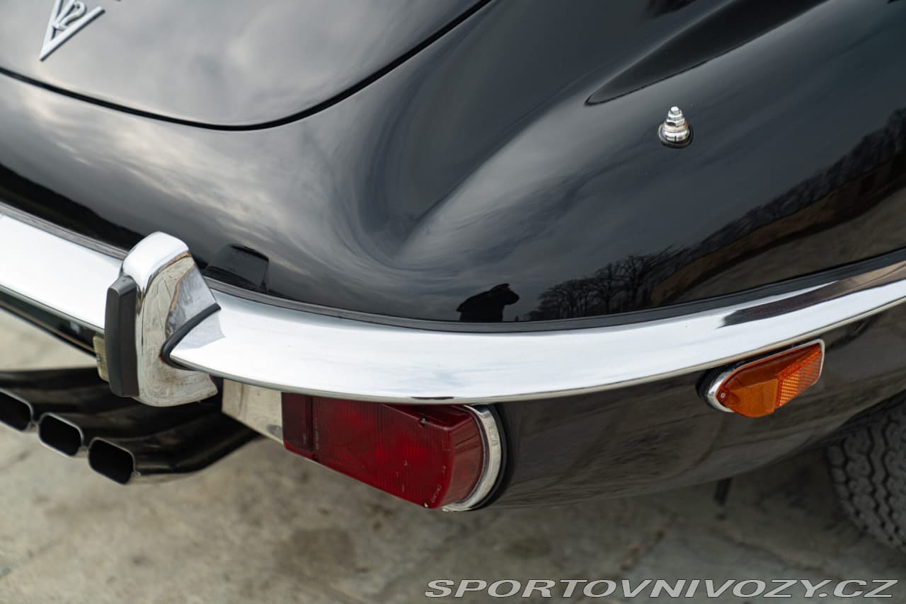 1971 Jaguar E-Type - 16