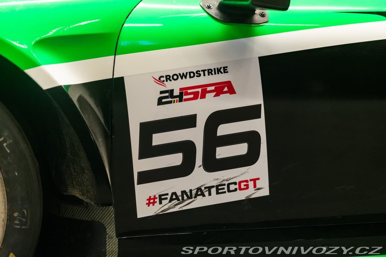 2018 Porsche 911 - 12