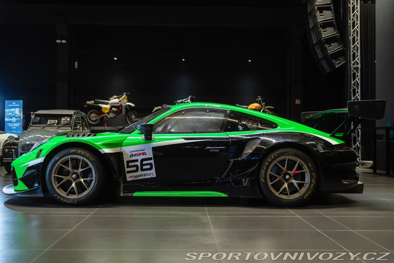 2018 Porsche 911 - 5