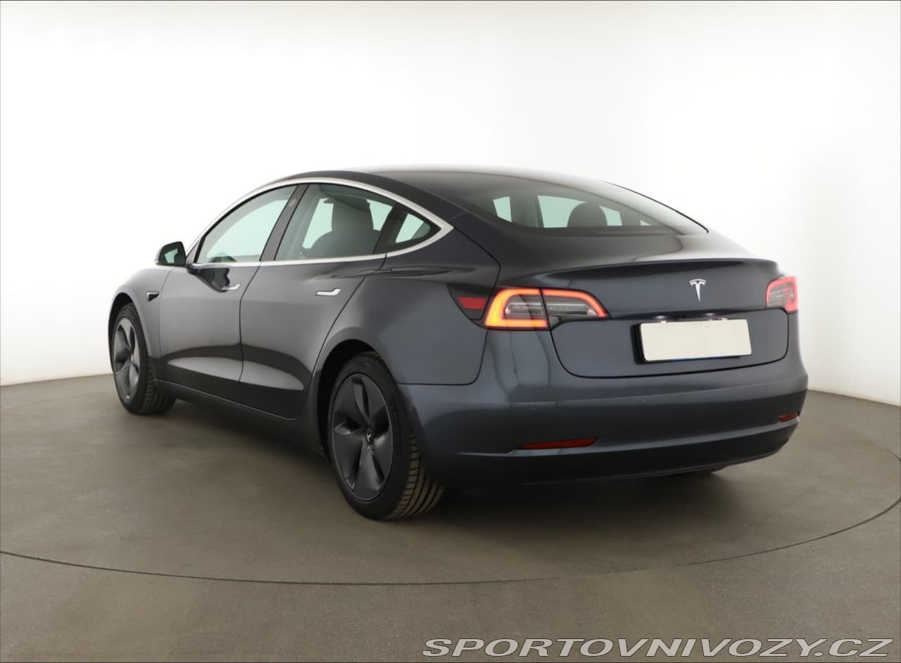 2020 Tesla Model 3 - 4