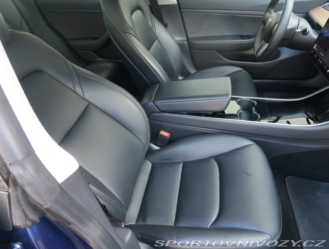 2020 Tesla Model 3 - 9