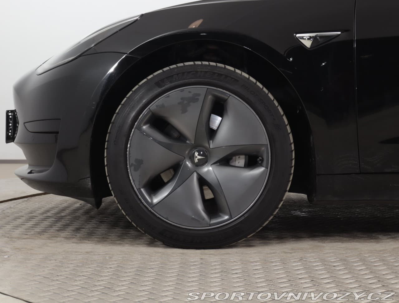 2020 Tesla Model 3 - 15