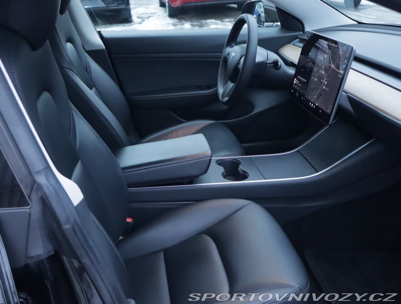 2020 Tesla Model 3 - 9