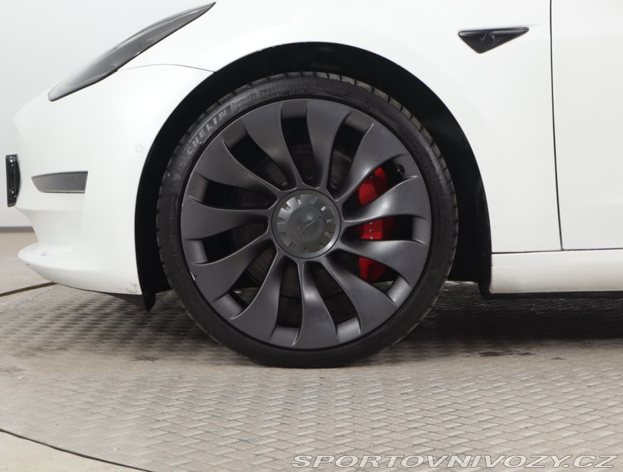 2020 Tesla Model 3 - 15