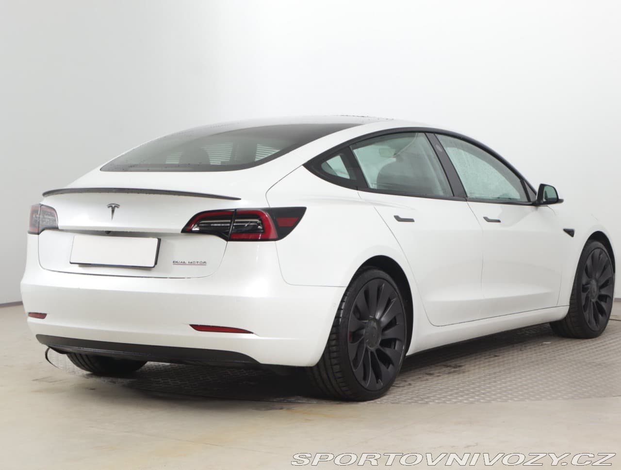 2020 Tesla Model 3 - 5
