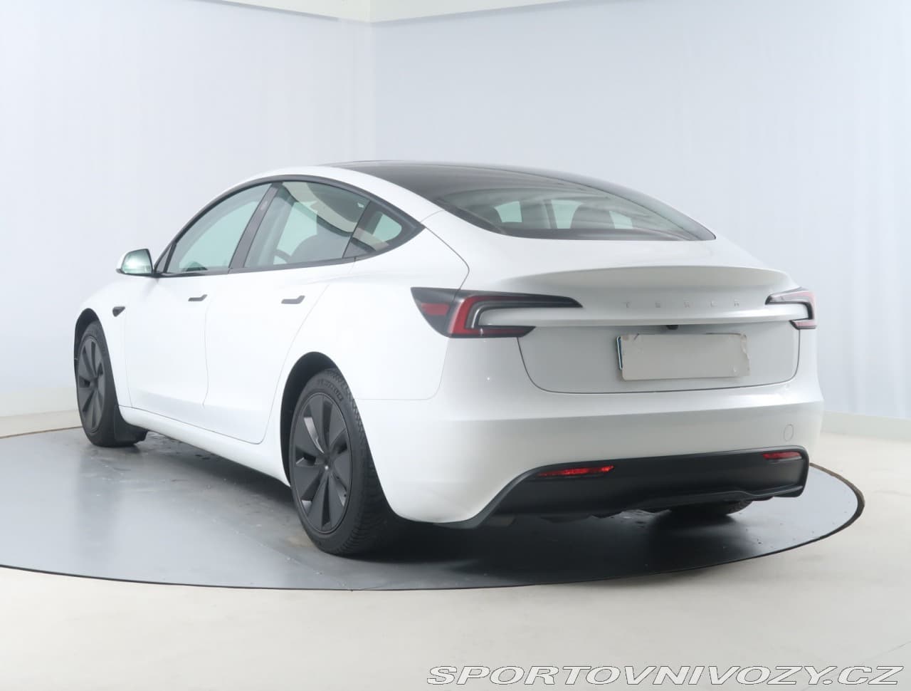 2023 Tesla Model 3 - 4