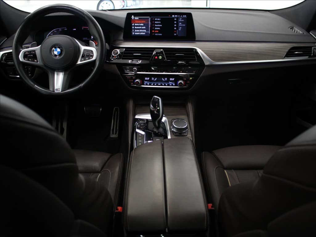 2020 BMW 6-Series - 9