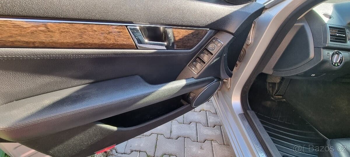 2006 Mercedes-Benz C-Class - 3