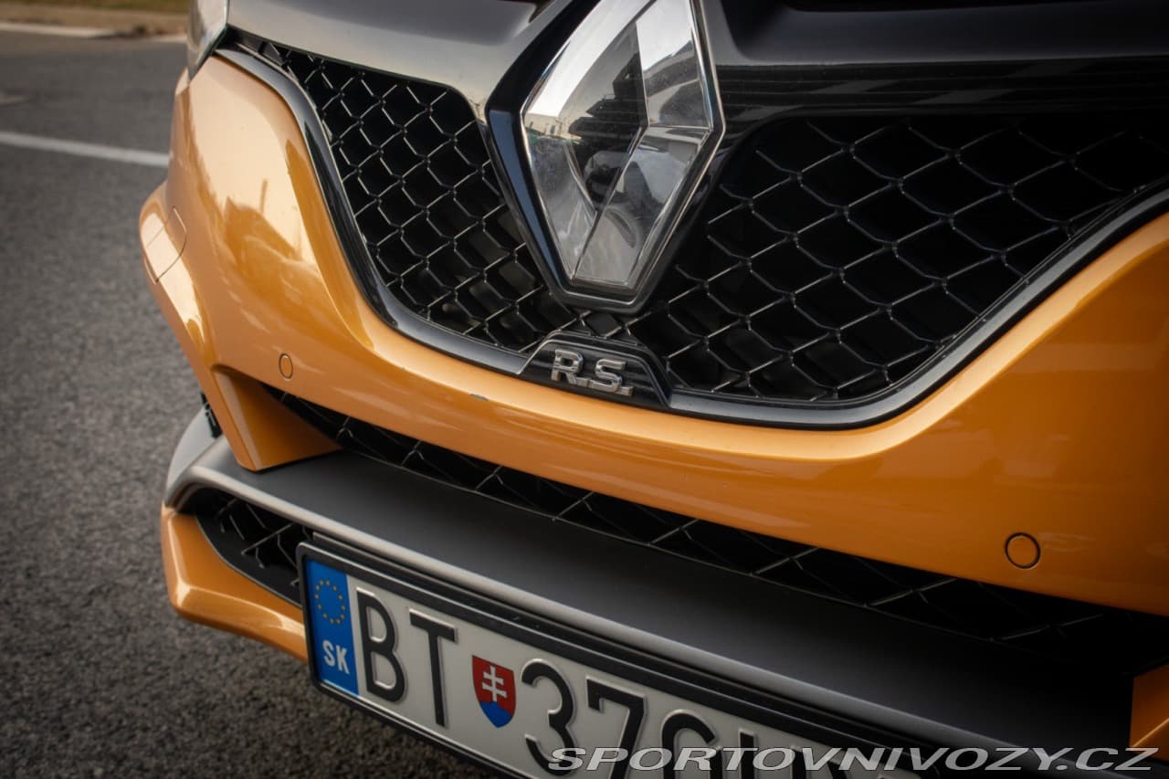 2018 Renault Megane - 10