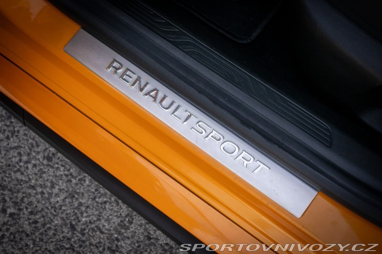 2018 Renault Megane - 18