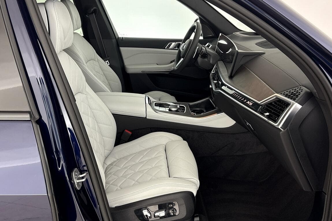 2026 BMW X5 - 14