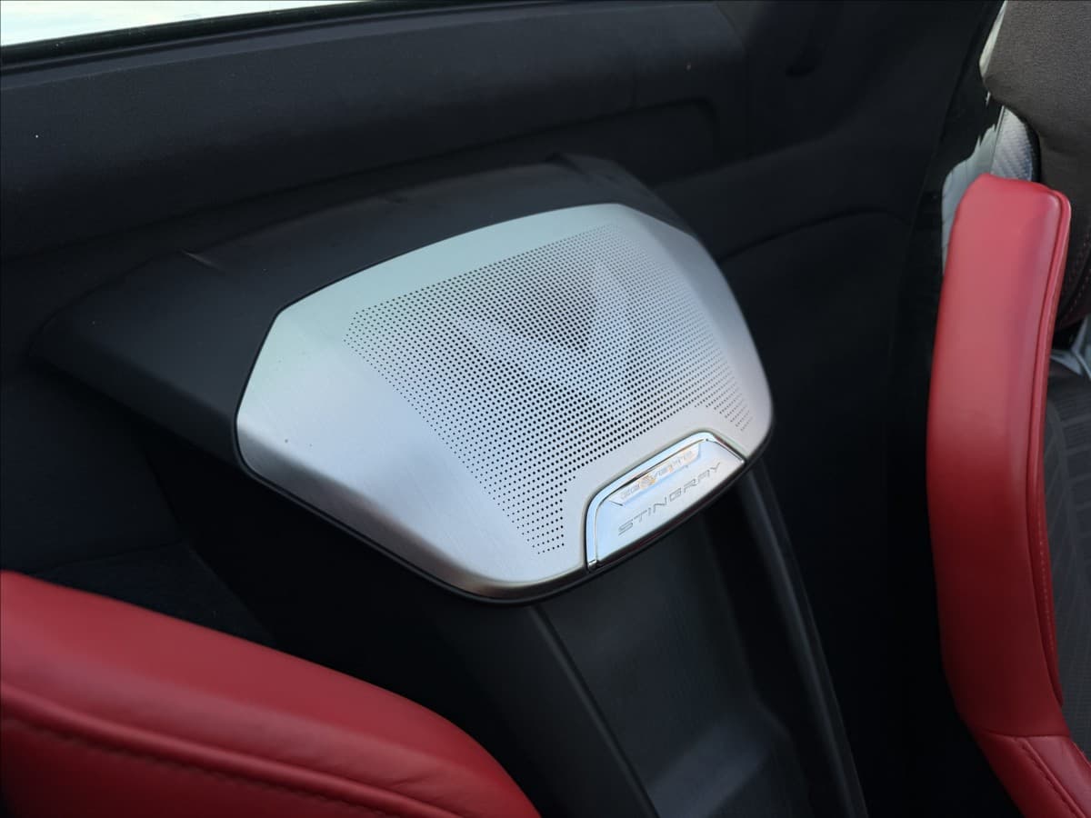 2021 Chevrolet Corvette - 12