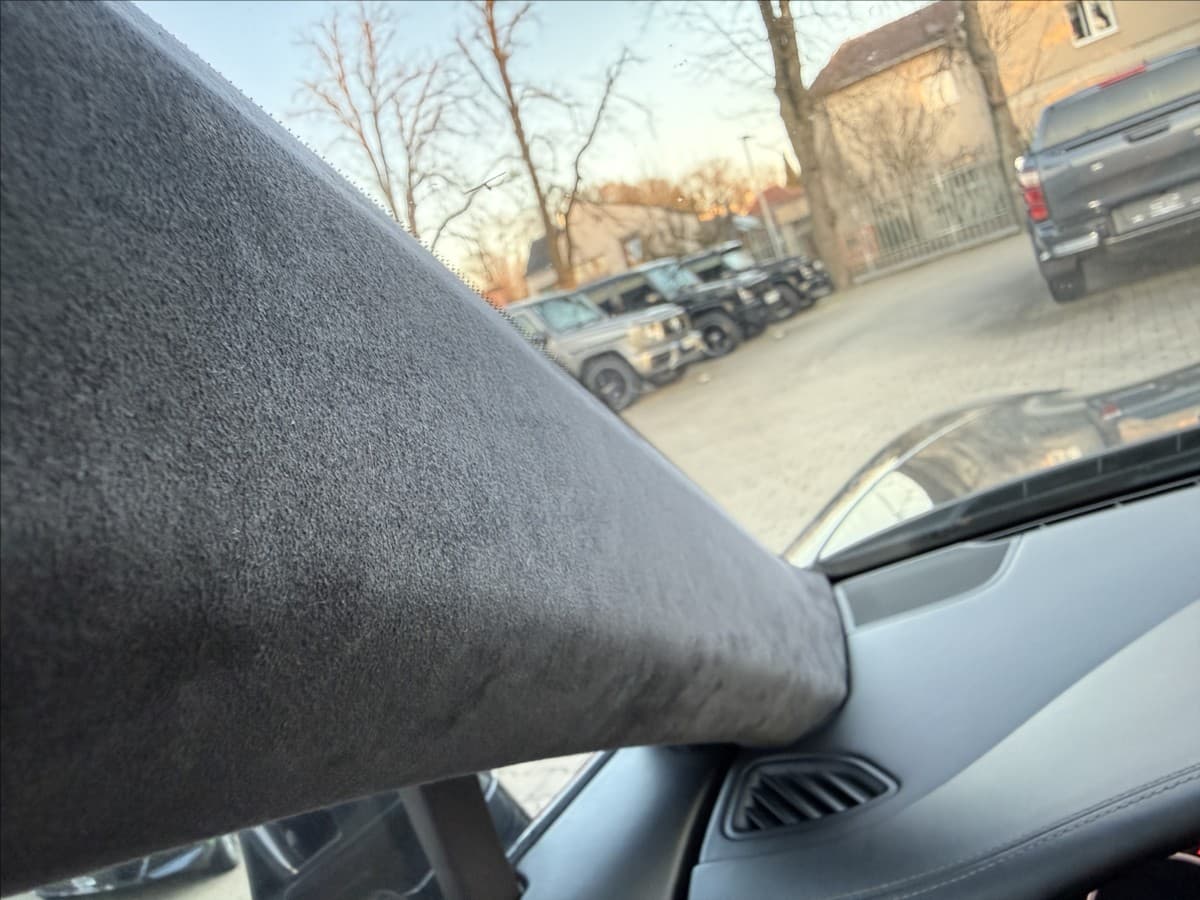 2019 Porsche Panamera - 13