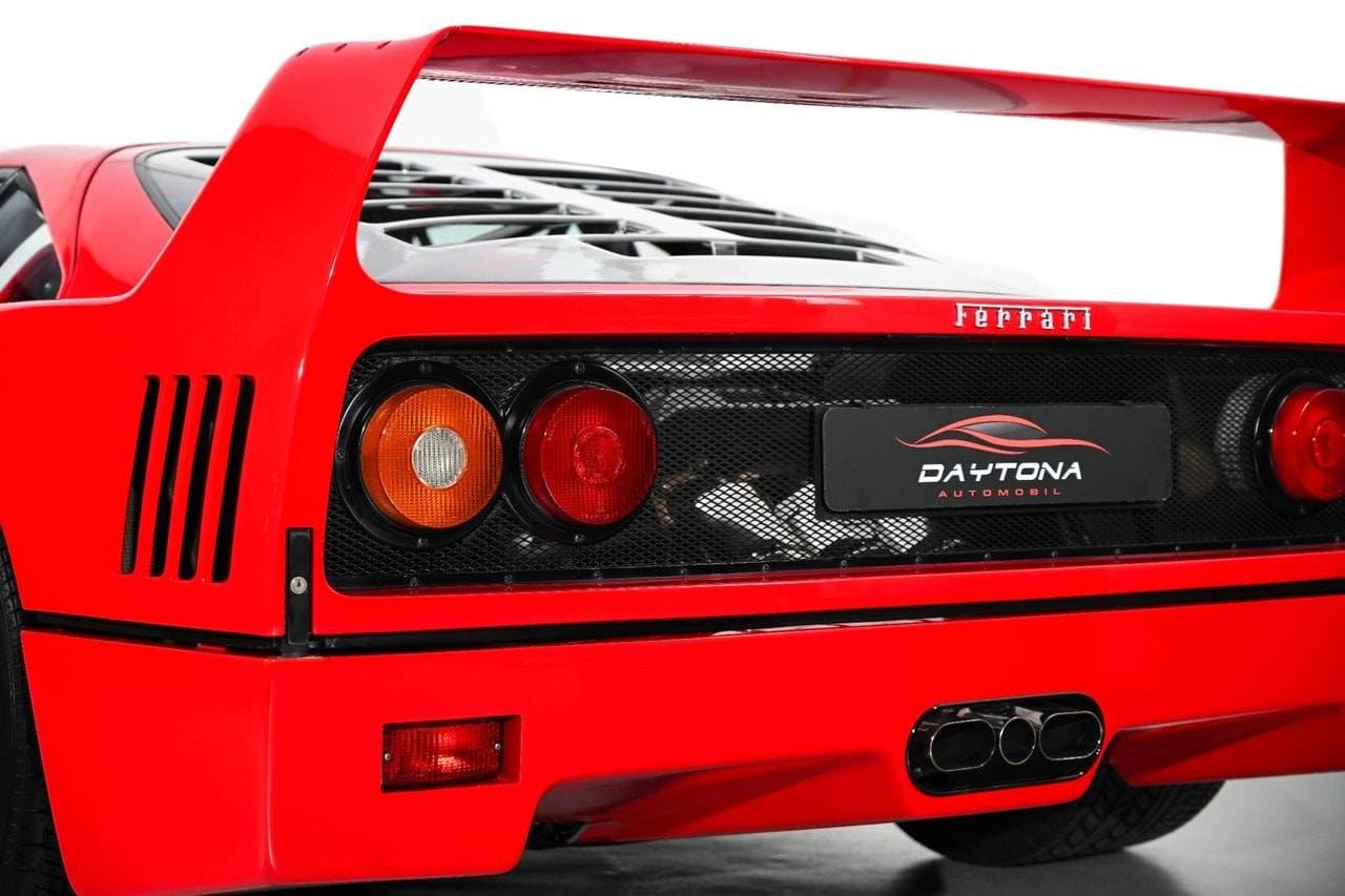 1989 Ferrari F40 - 10