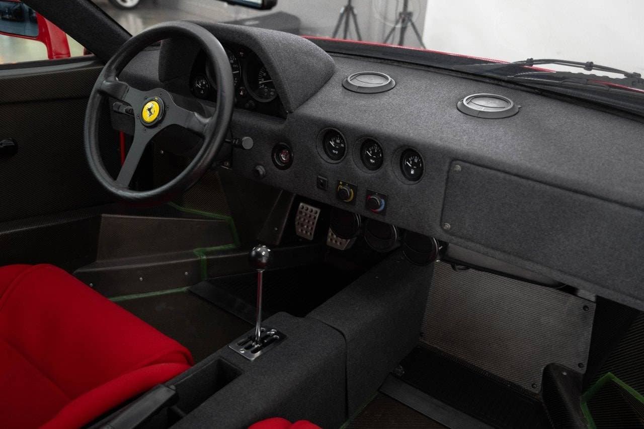 1989 Ferrari F40 - 17