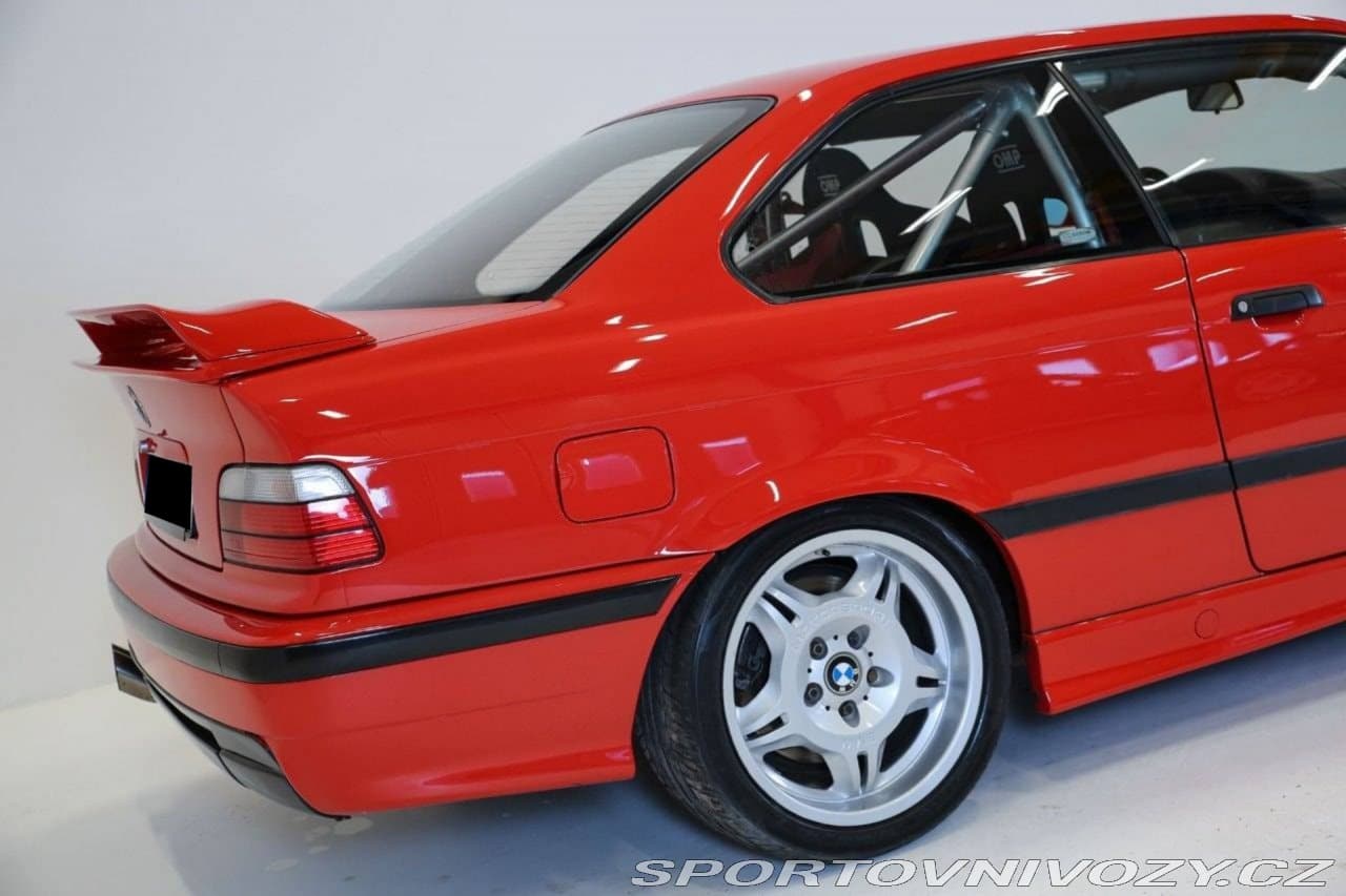 1993 BMW M3 - 8