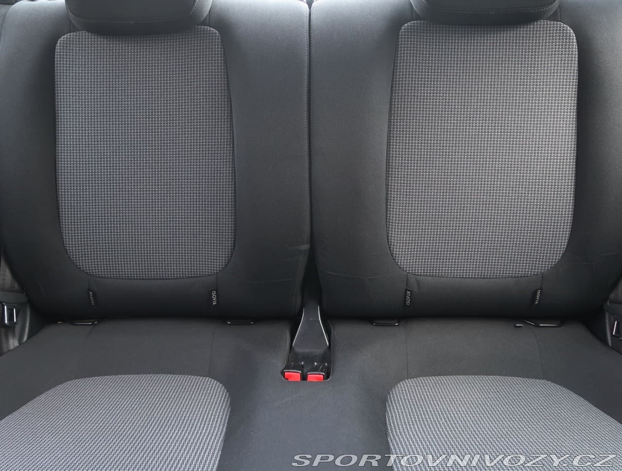 2018 Volkswagen Beetle - 10