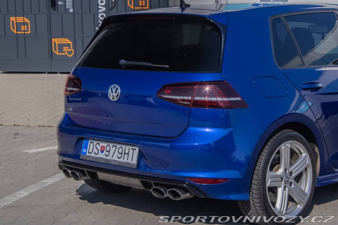 2015 Volkswagen Golf - 10
