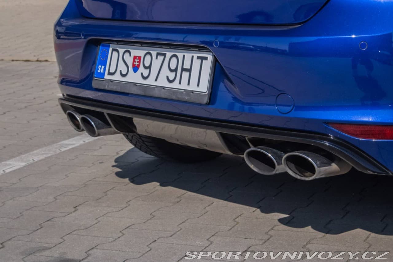 2015 Volkswagen Golf - 11