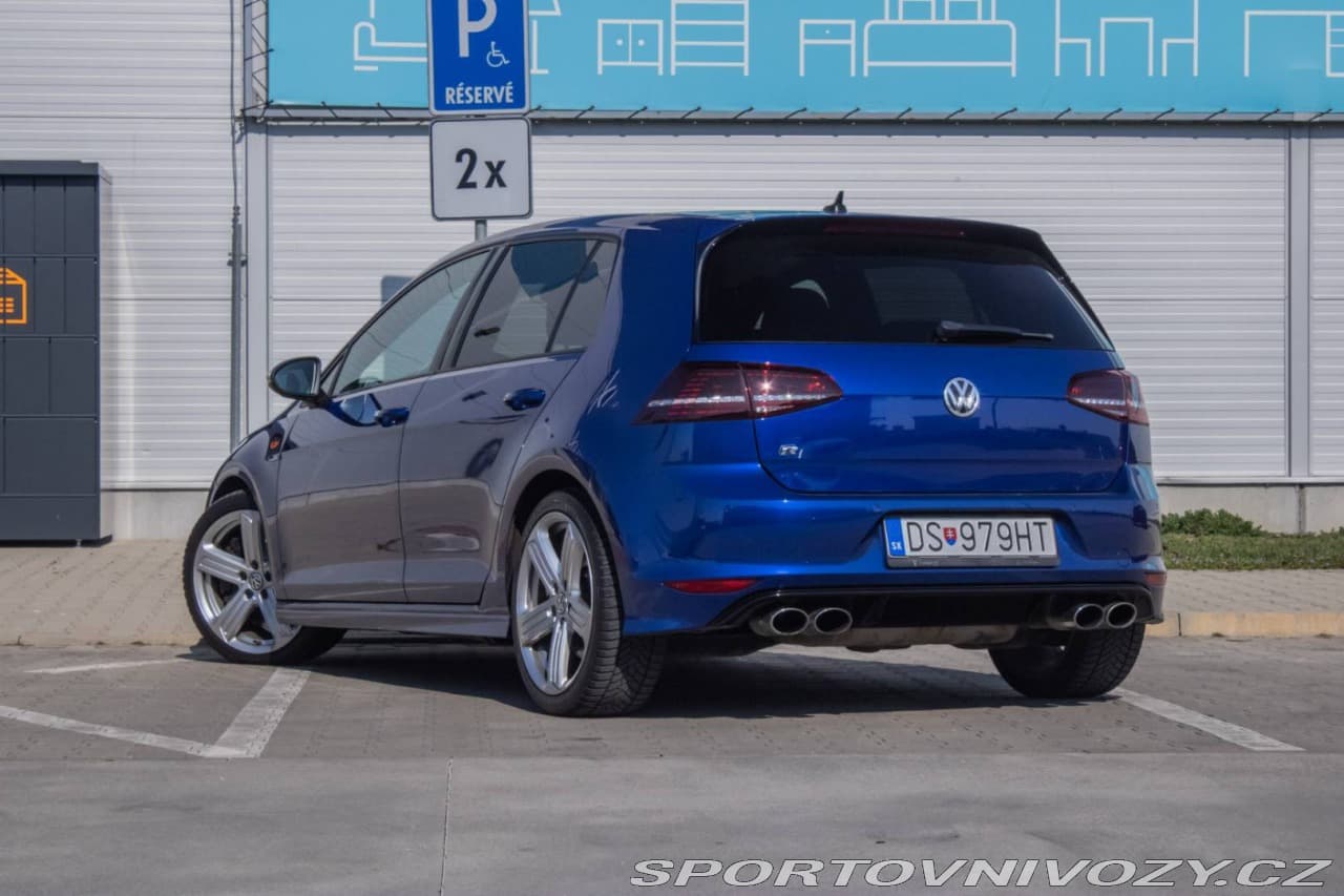 2015 Volkswagen Golf - 13