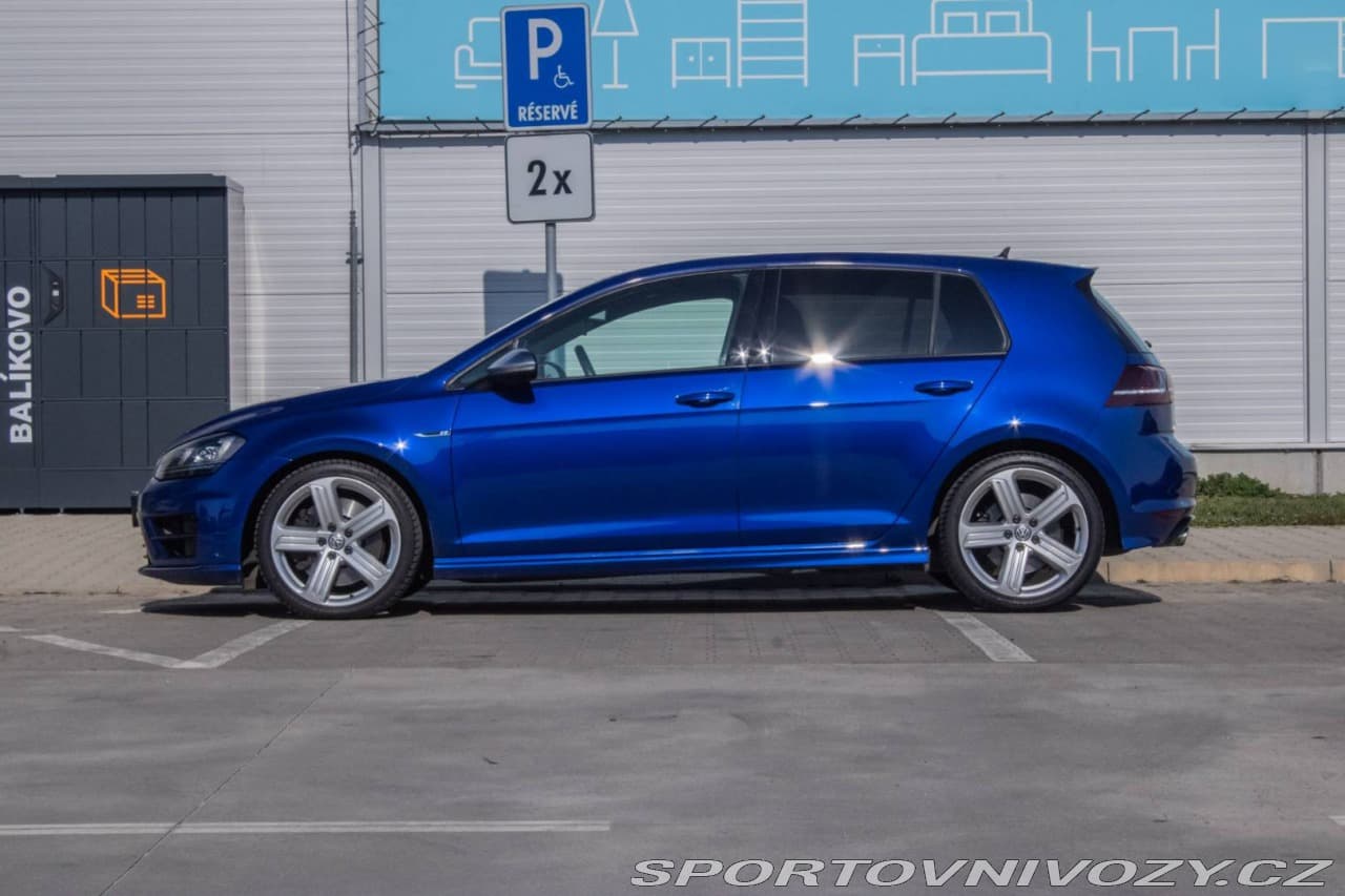 2015 Volkswagen Golf - 14