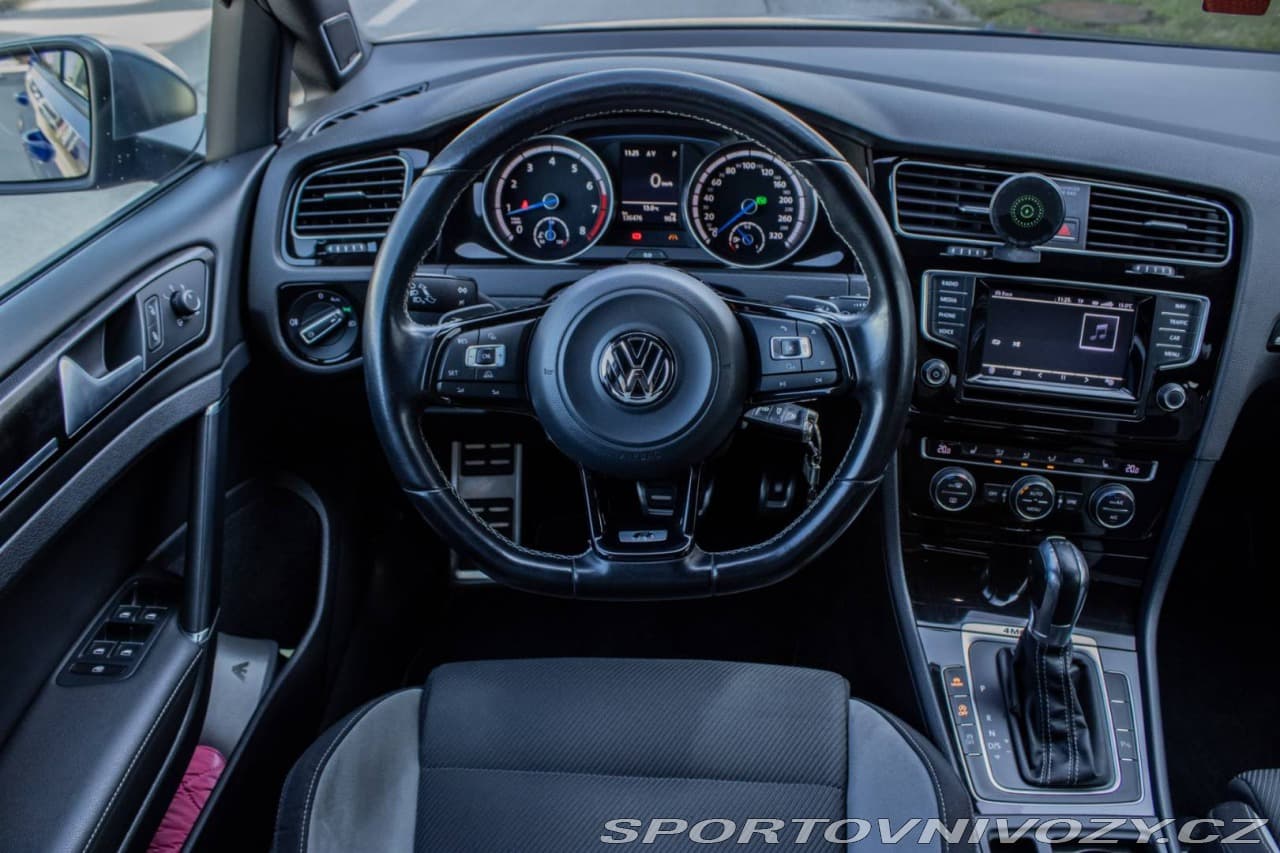 2015 Volkswagen Golf - 19