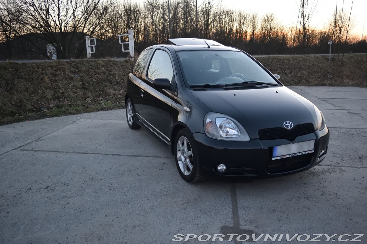 2001 Toyota Yaris - 2