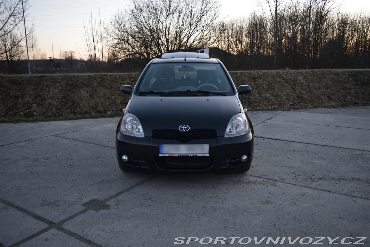 2001 Toyota Yaris - 3