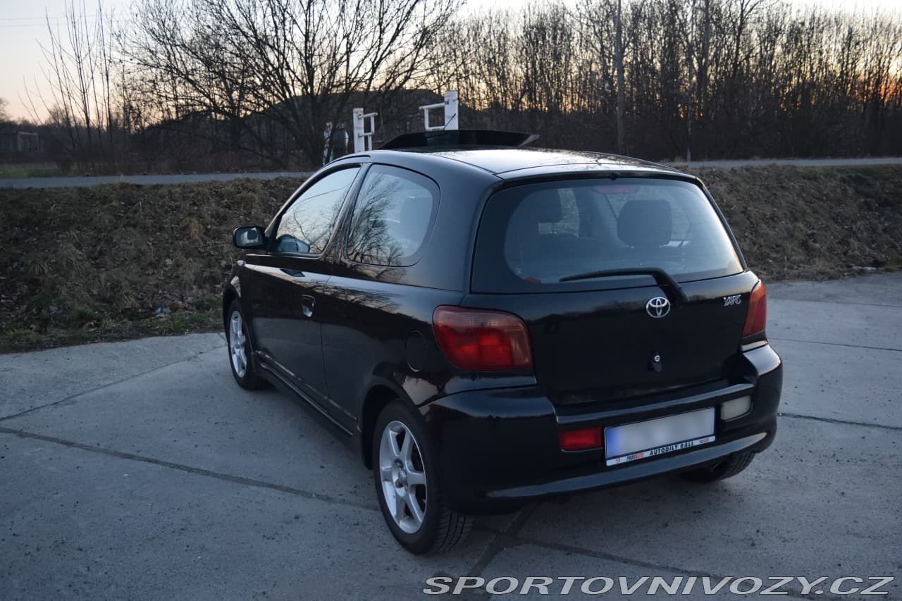 2001 Toyota Yaris - 6